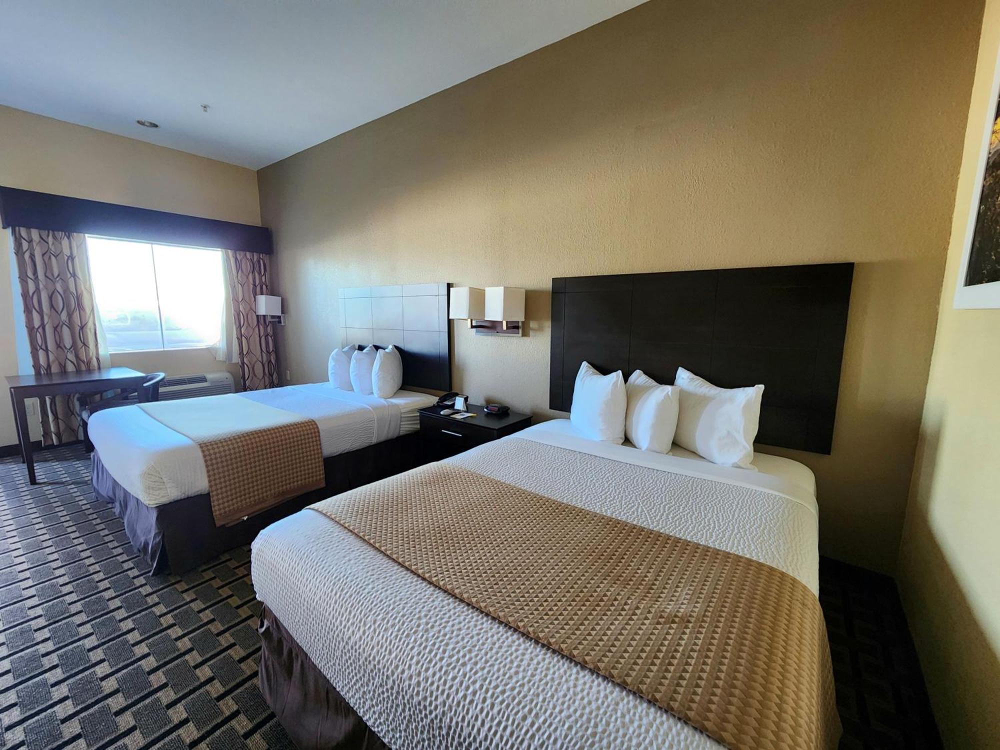 Days Inn By Wyndham Baytown East Экстерьер фото