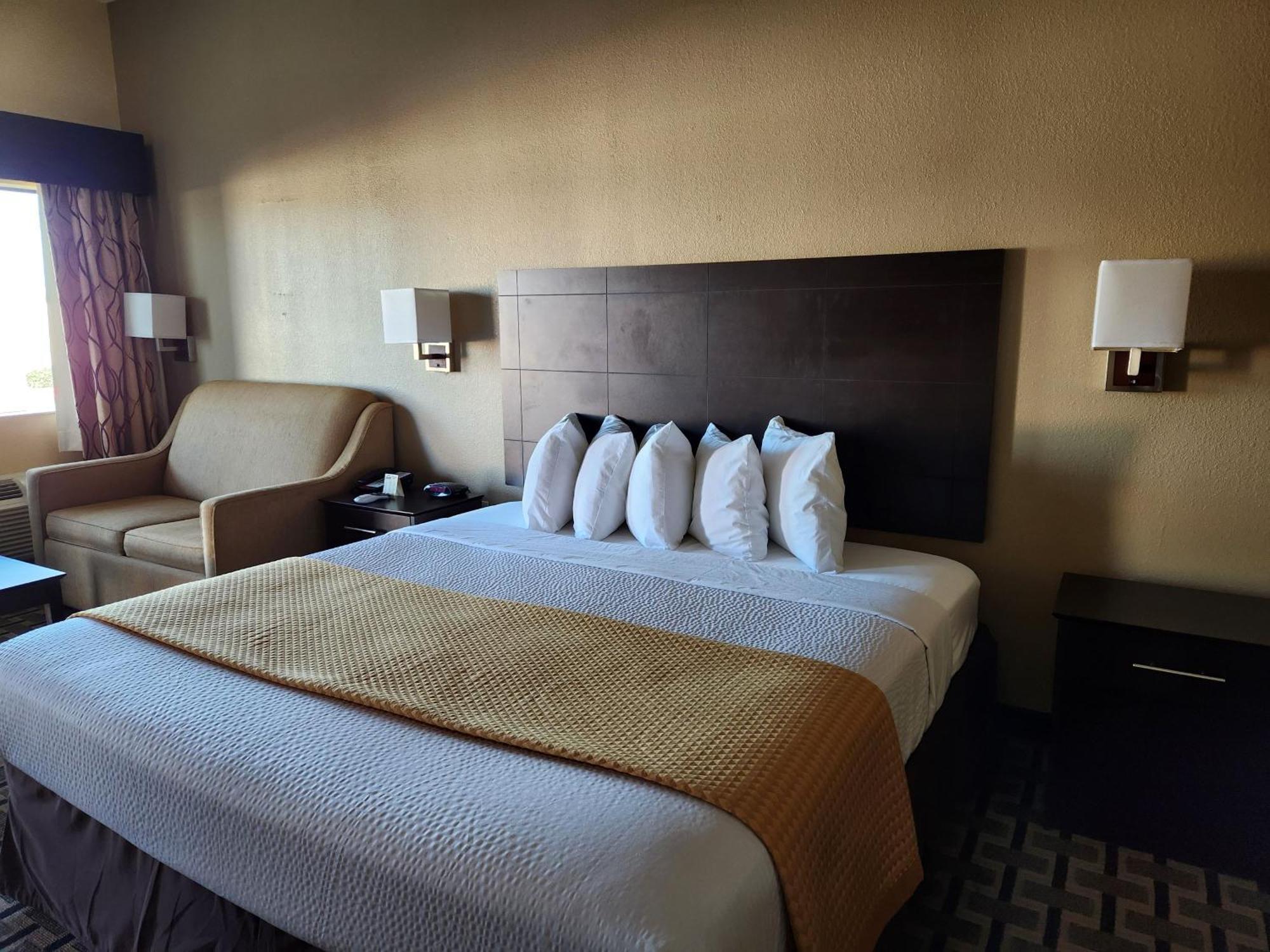 Days Inn By Wyndham Baytown East Экстерьер фото