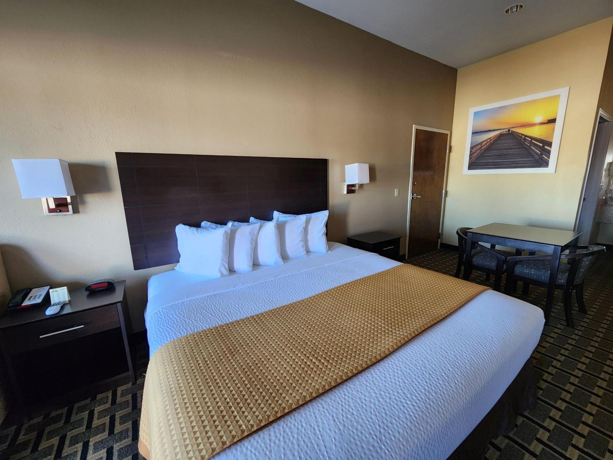 Days Inn By Wyndham Baytown East Экстерьер фото